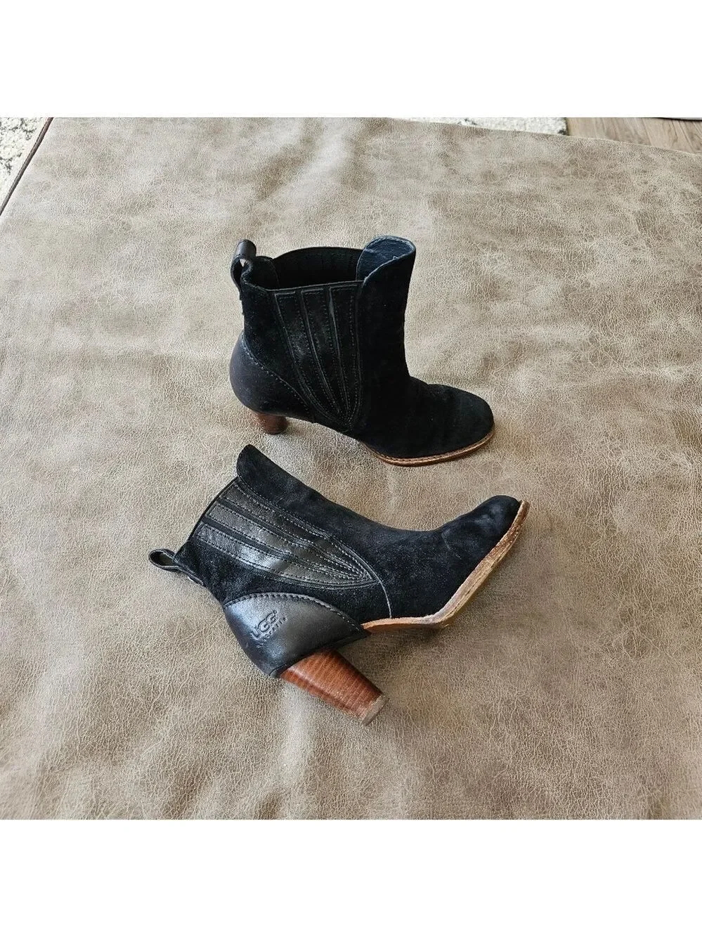 UGG Olivya Heeled Boots Size 7